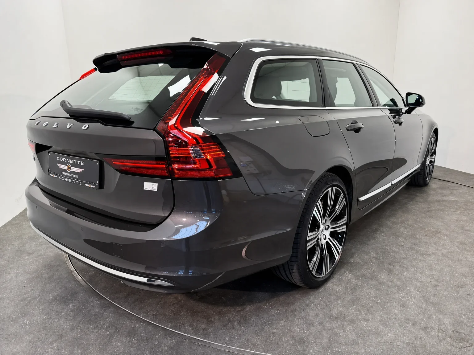 Volvo V90 - 8