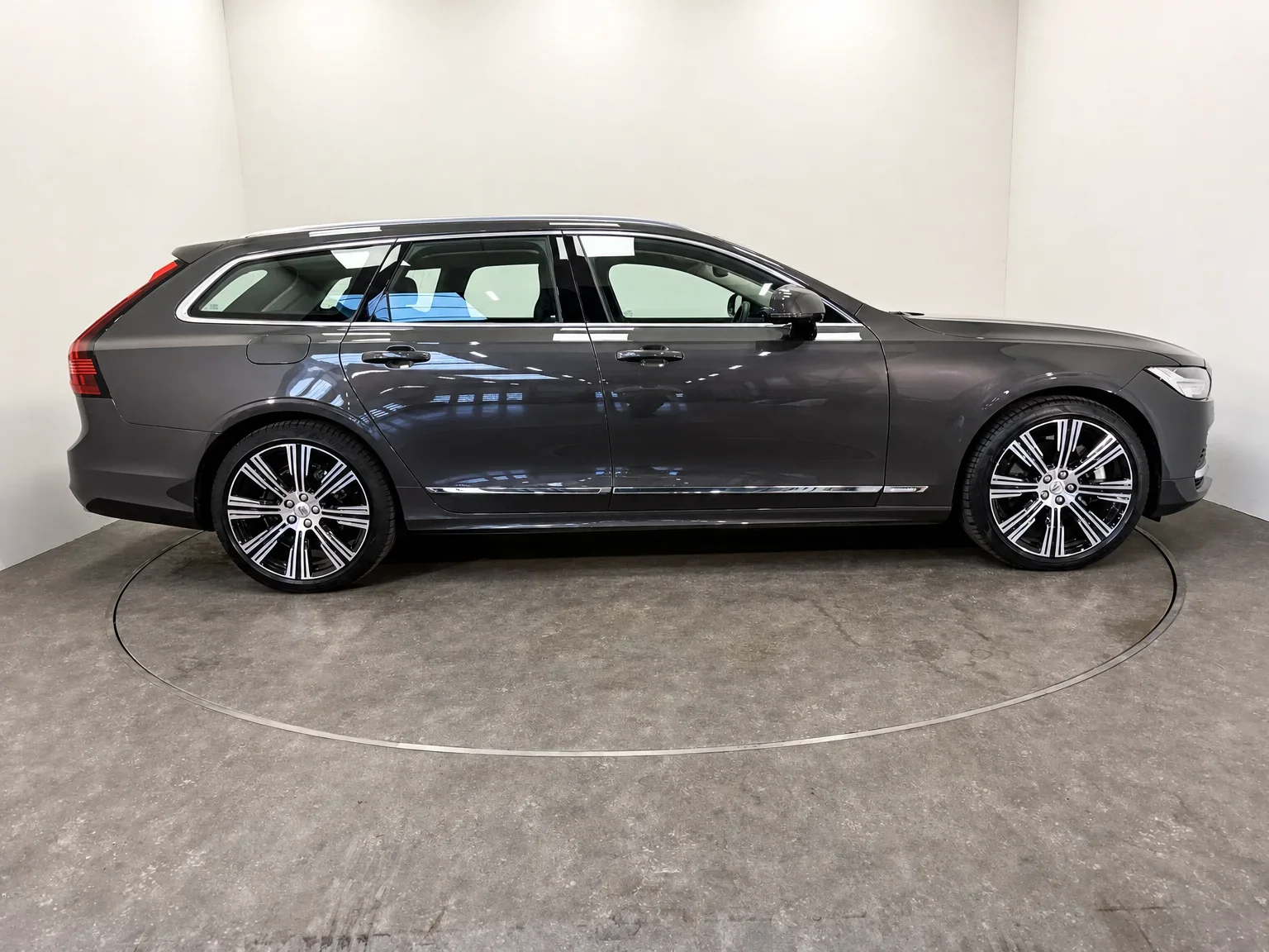 Volvo V90 - 9