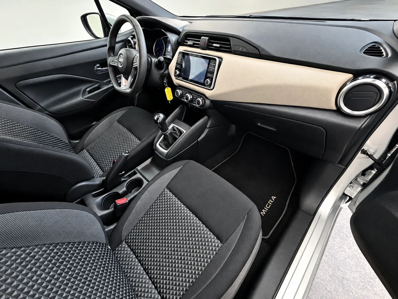 Nissan Micra - 17