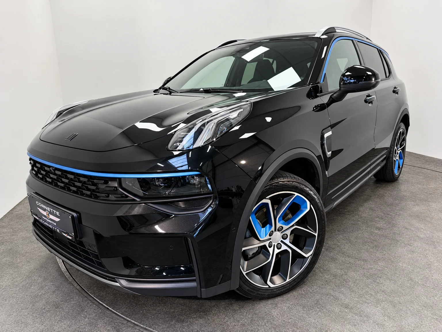 2023 Lynk & Co 01