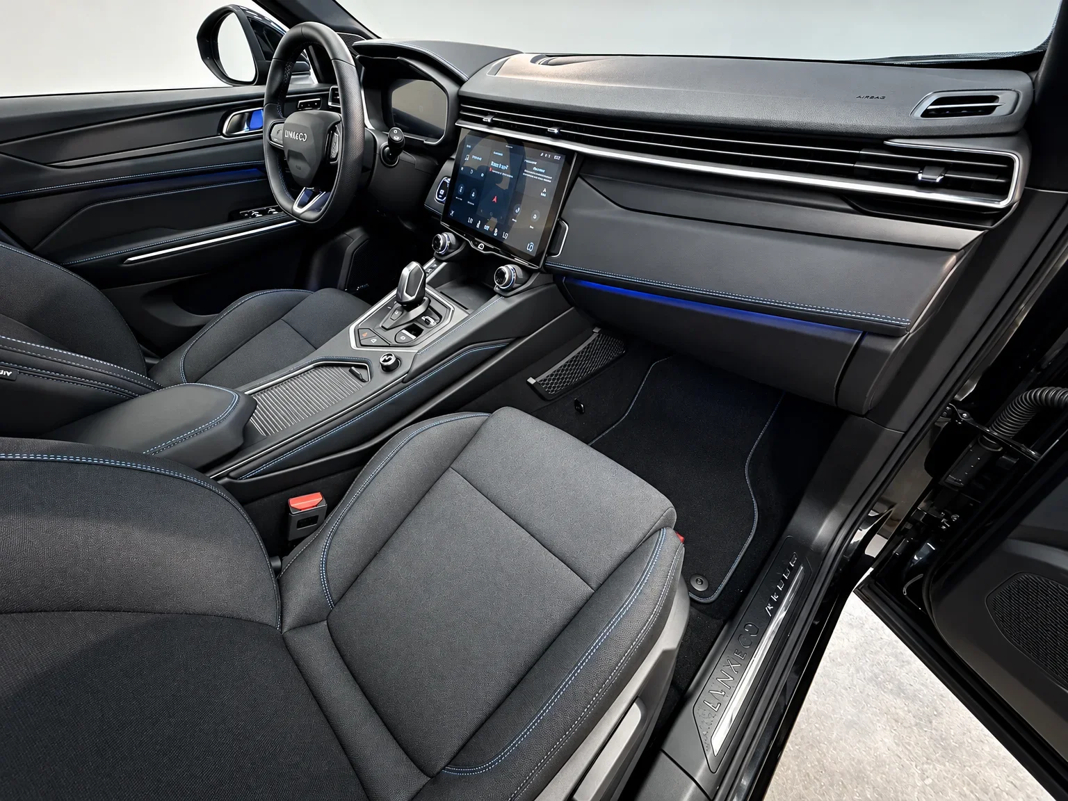 Lynk & Co 01 - 16