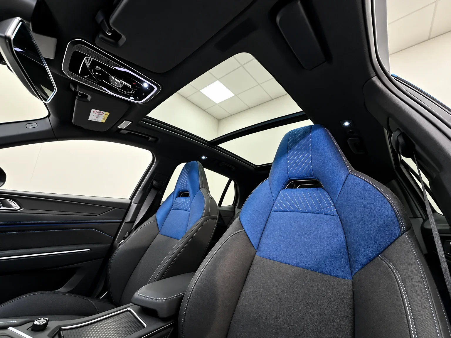 Lynk & Co 01 - 18