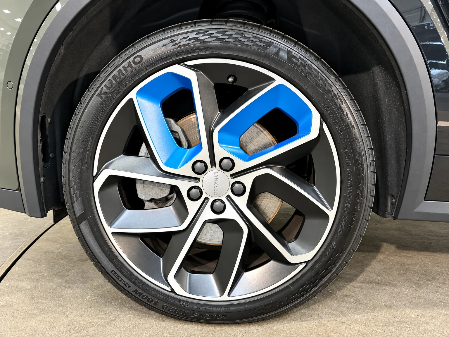 Lynk & Co 01 - 10