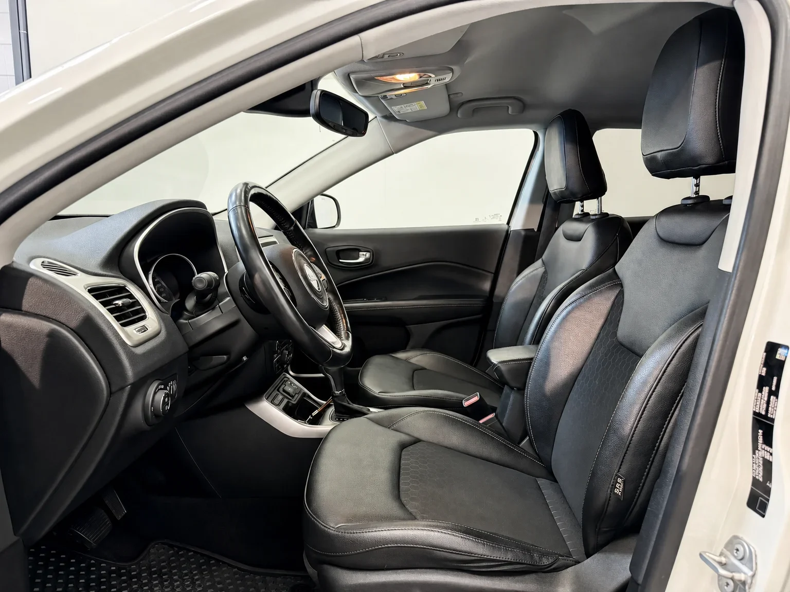Jeep Compass - 11