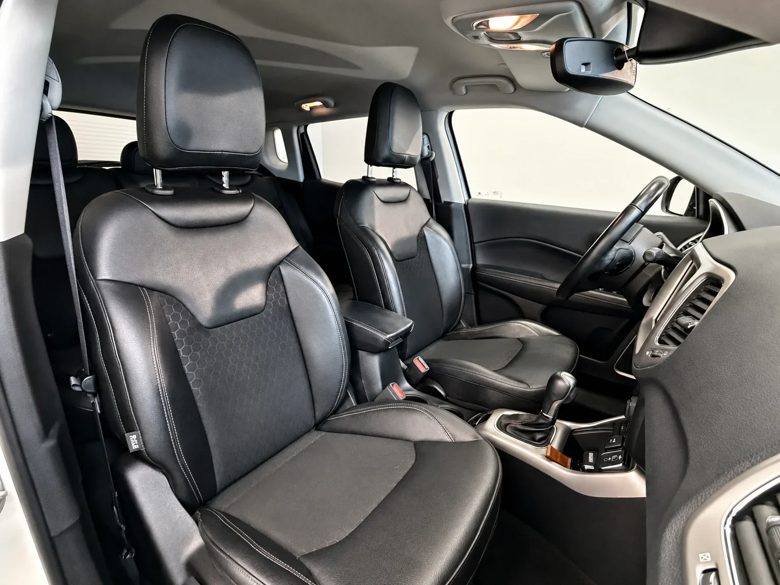 Jeep Compass - 17