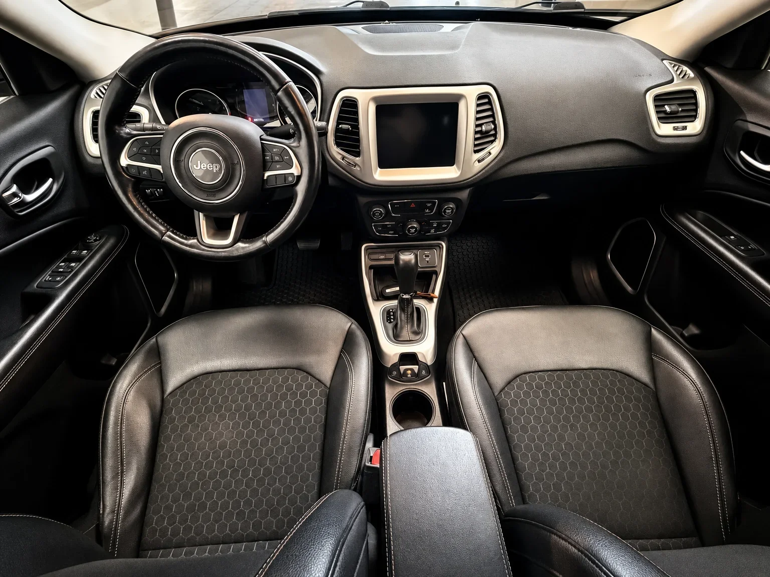 Jeep Compass - 18