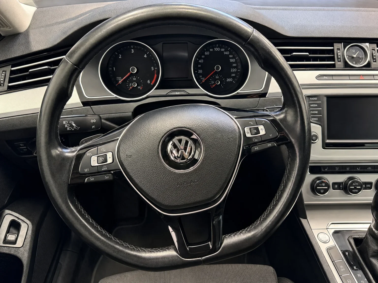 Volkswagen Passat Variant - 15