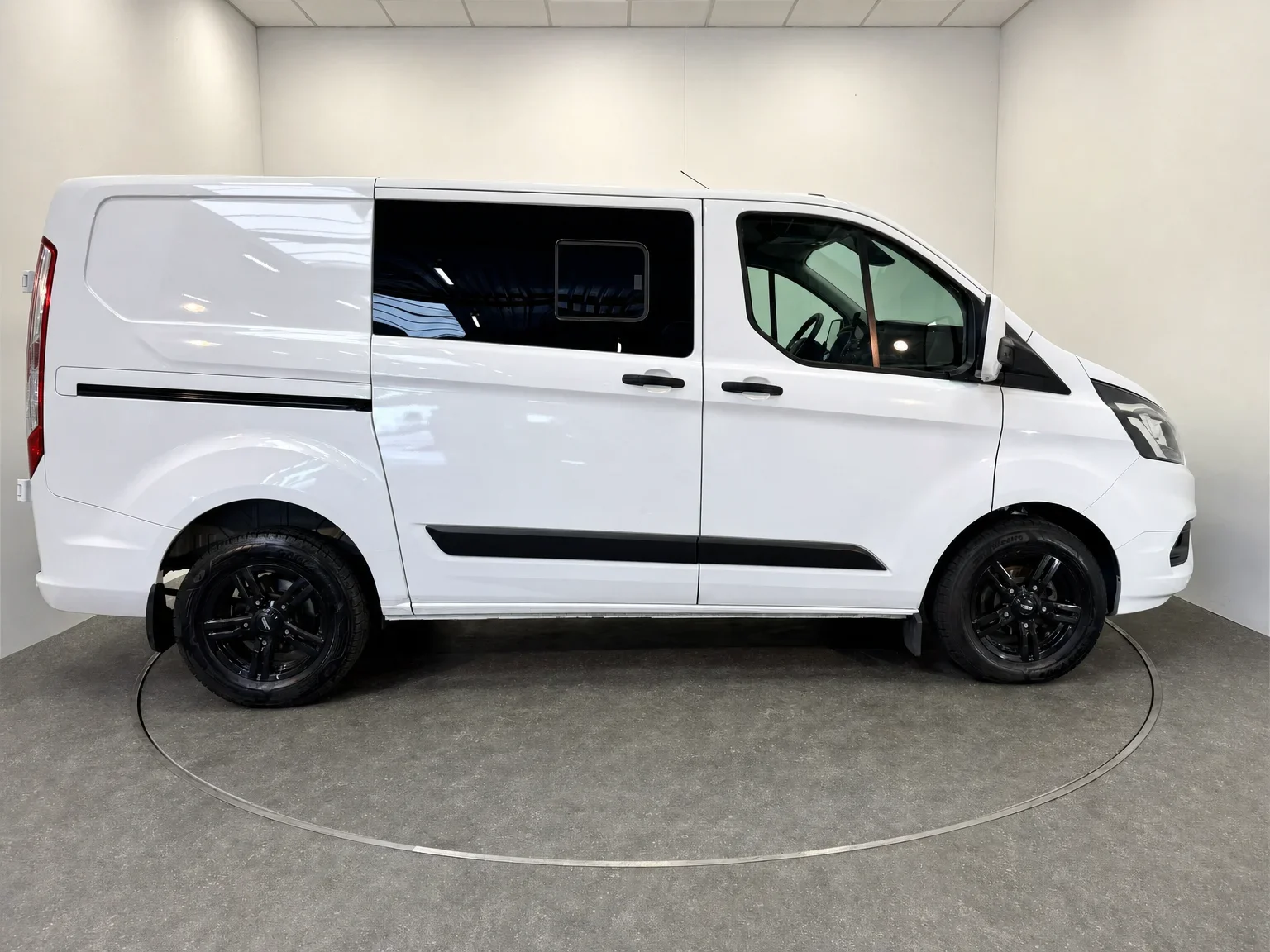 Ford Transit Custom - 8