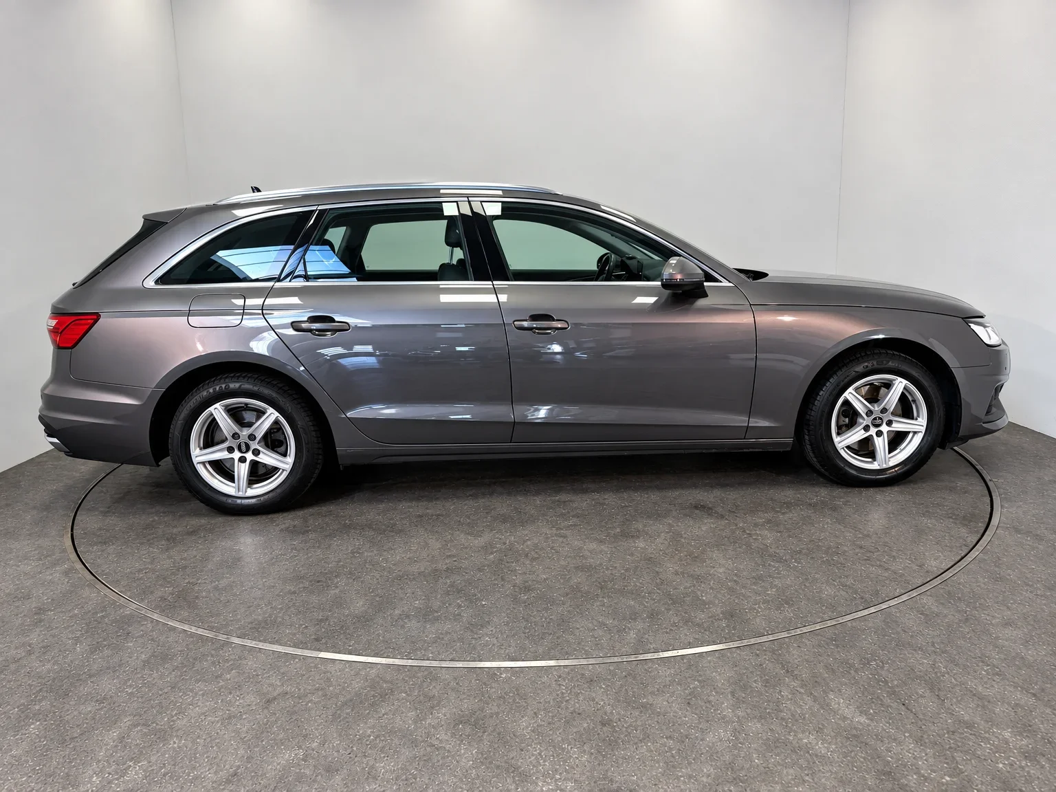 Audi A4 - 8