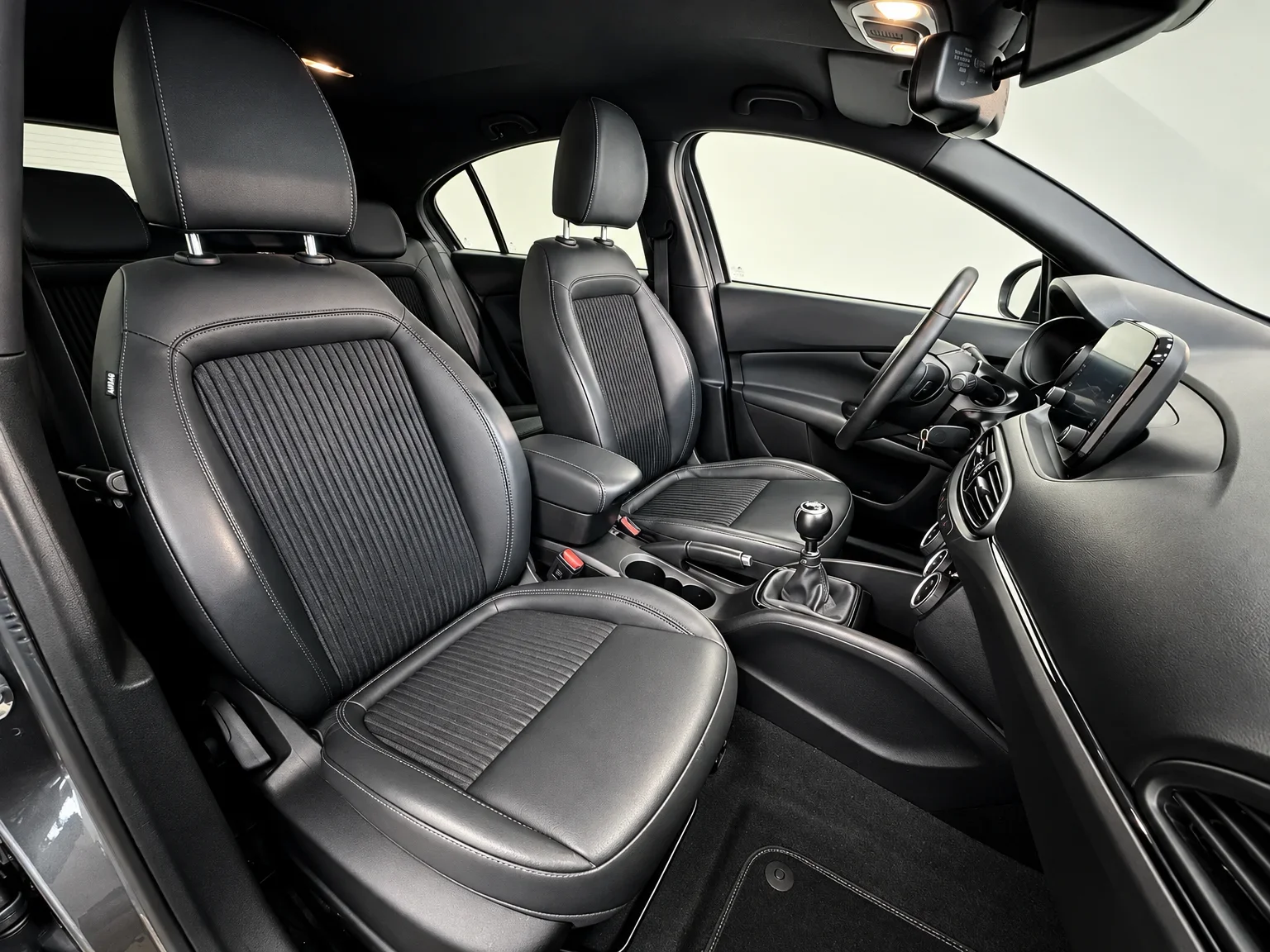 Fiat Tipo - 12
